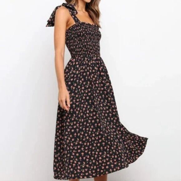 Violette Floral Cut Out Maxi Dress - Picture 1 of 6